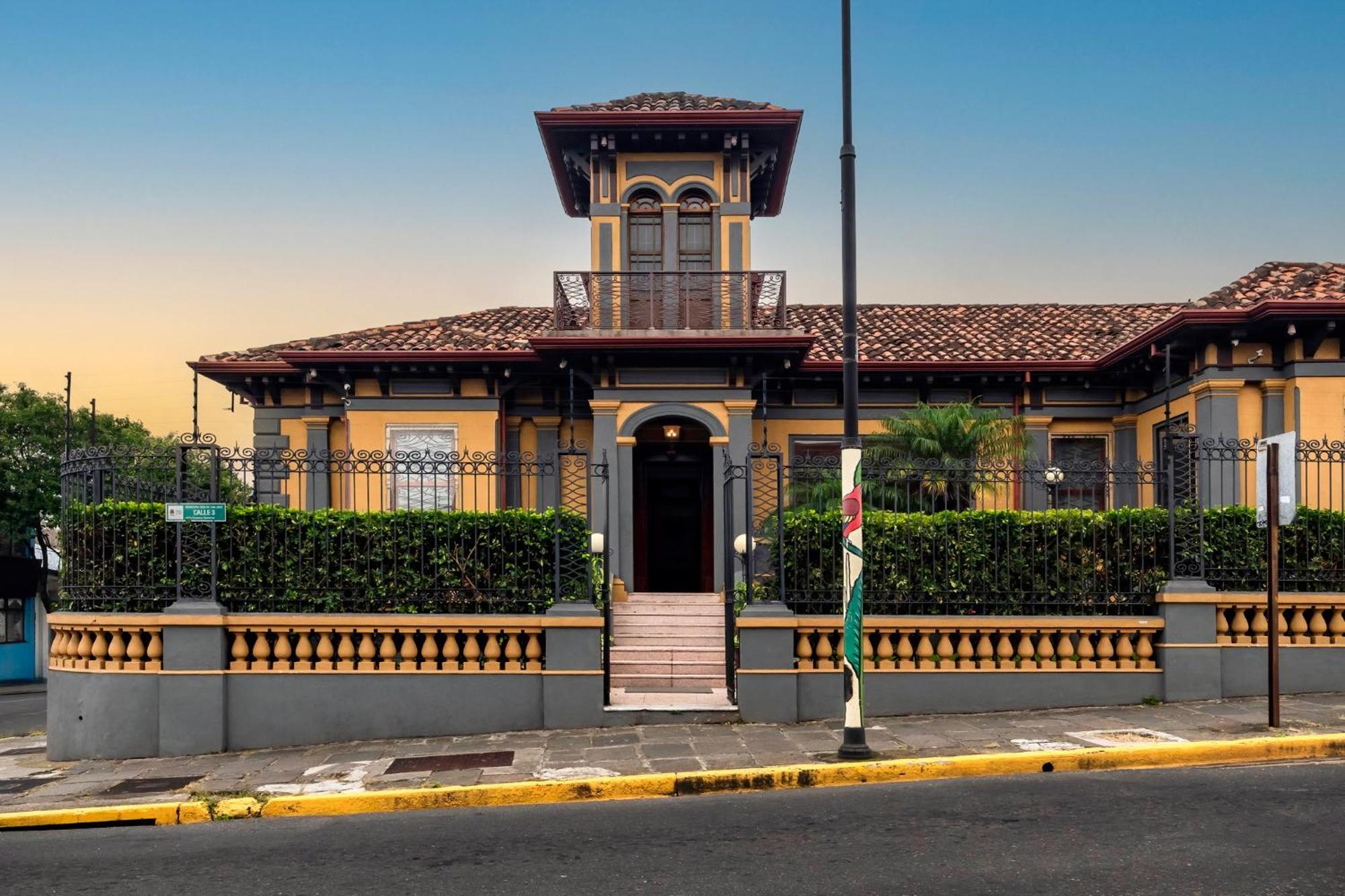 Hotel Majestad San José Exterior foto